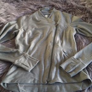 Lululemon Back to It Wrap